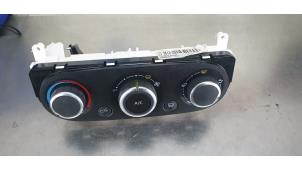 Used Heater control panel Renault Clio IV (5R) 1.5 dCi 90 FAP Price € 25,00 Margin scheme offered by De Witte Boerderij B.V.