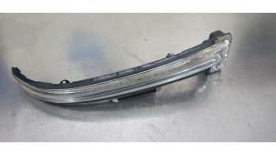 Usados Intermitente de retrovisor izquierda Peugeot 3008 II (M4/MC/MJ/MR) 1.6 BlueHDi 115 Precio € 47,25 Norma de margen ofrecido por De Witte Boerderij AutoMotive