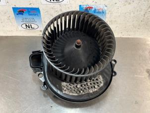 Used Heating and ventilation fan motor BMW 1 serie (F20) 118i 1.5 TwinPower 12V Price € 35,00 Margin scheme offered by De Witte Boerderij B.V.