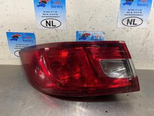 Used Taillight, left Renault Clio IV (5R) 1.5 dCi 90 FAP Price € 20,00 Margin scheme offered by De Witte Boerderij B.V.
