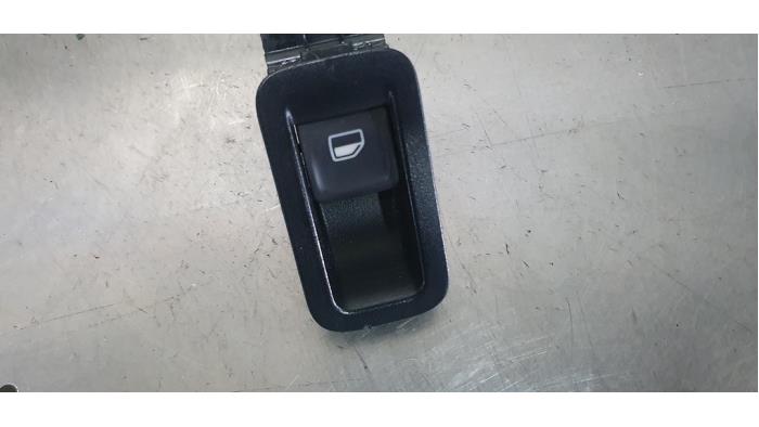 Electric window switch from a Volkswagen Polo V (6R) 1.4 TDI DPF BlueMotion technology 2015