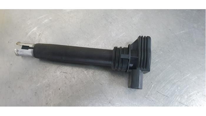 Usagé Broche bobine Audi Q3 (8UB/8UG) 2.0 16V TFSI 200 Prix € 10,00 Règlement à la marge proposé par De Witte Boerderij AutoMotive
