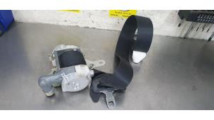 Used Seatbelt tensioner, left Toyota Aygo (B10) 1.0 12V VVT-i Price € 50,00 Margin scheme offered by De Witte Boerderij B.V.