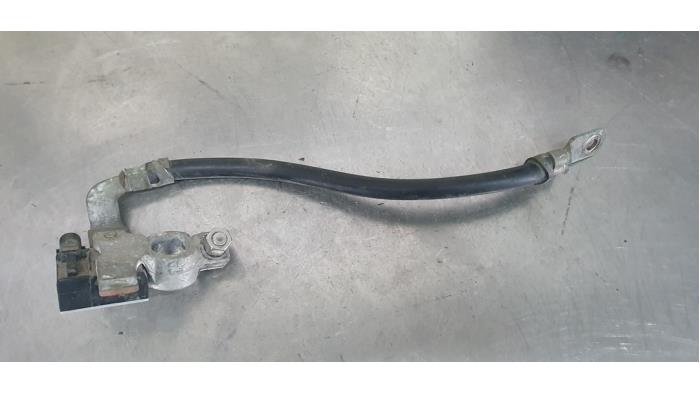 Begagnade Batterisensor Ford Fiesta 6 (JA8) 1.0 EcoBoost 12V 100 Pris € 15,00 Marginaltabell erbjuds av De Witte Boerderij AutoMotive