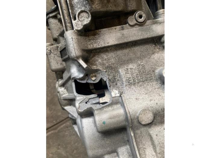 Gearbox from a Volkswagen Caddy Combi IV 1.4 TSI 16V 2020