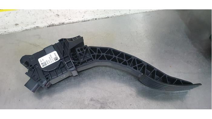 Begagnade Gaspedalsensor Volvo C40 Recharge (XK) Recharge Pris € 10,00 Marginaltabell erbjuds av De Witte Boerderij AutoMotive