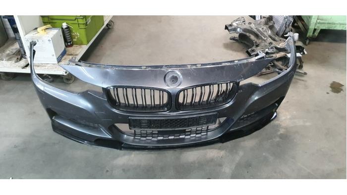 Front bumper BMW 3 serie Touring 335d xDrive 3.0 24V - 8055029