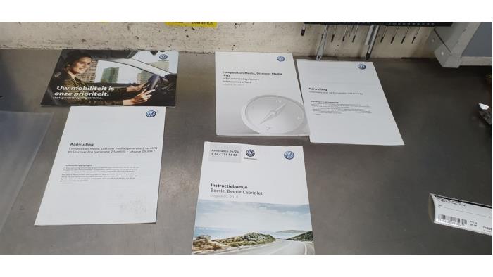 Używane Instrukcja Volkswagen Beetle (16AE) 1.4 TSI 16V Cena € 20,00 Procedura marży oferowane przez De Witte Boerderij AutoMotive