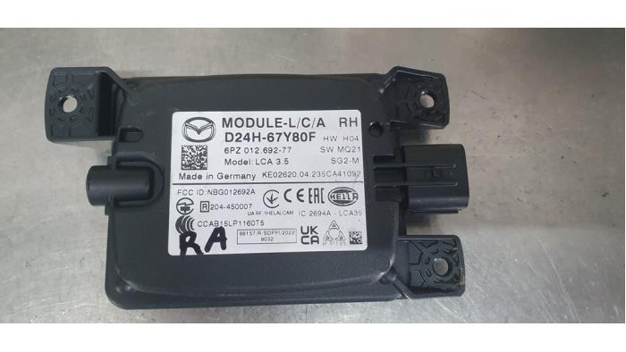 Begagnade Dödvinkelsensor Mazda 2 (DJ/DL) 1.5 e-SkyActiv G 90 Pris € 200,00 Marginaltabell erbjuds av De Witte Boerderij AutoMotive