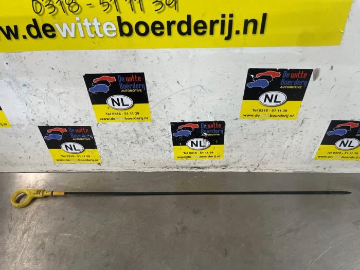 Gebrauchte Ölmessstab Volkswagen Golf VIII (CD1) 1.4 eHybrid 16V Preis € 10,00 Margenregelung angeboten von De Witte Boerderij AutoMotive
