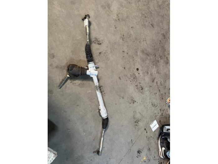 Begagnade Styrbox Peugeot 108 Pris € 50,00 Marginaltabell erbjuds av De Witte Boerderij AutoMotive