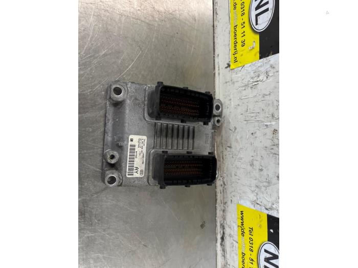 Used Engine management computer Opel Corsa D 1.4 16V Twinport Price € 65,00 Margin scheme offered by De Witte Boerderij AutoMotive