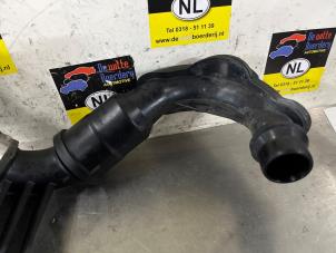 Intercooler Schlauch van een Ford Puma 1.0 EcoBoost 12V 2022