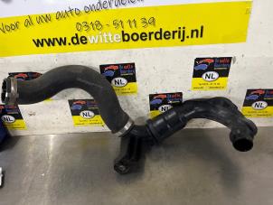 Intercooler Schlauch van een Ford Puma 1.0 EcoBoost 12V 2022
