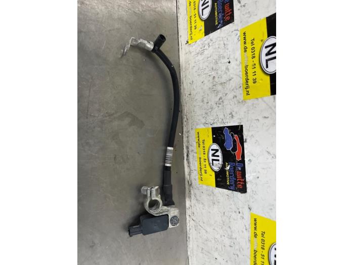 Begagnade Batterisensor Ford Puma 1.0 EcoBoost 12V Pris € 20,00 Marginaltabell erbjuds av De Witte Boerderij AutoMotive