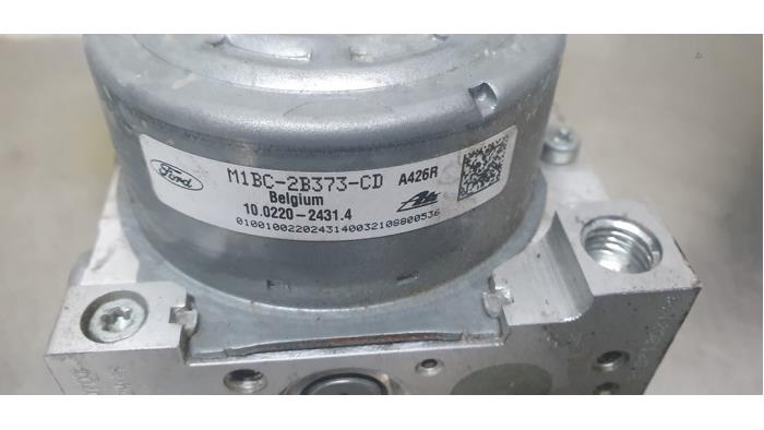 Usados Bomba ABS Ford Puma 1.0 EcoBoost 12V Precio € 200,00 Norma de margen ofrecido por De Witte Boerderij AutoMotive