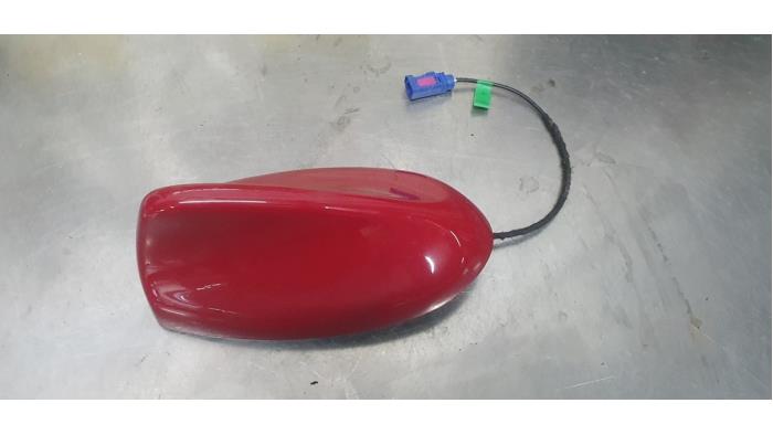 Używane Antena Alfa Romeo Giulia (952) 2.2d 180 16V Cena € 50,00 Procedura marży oferowane przez De Witte Boerderij AutoMotive