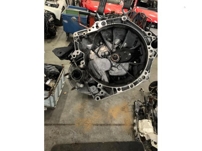 Usagé Boîte de vitesse Peugeot Partner (GC/GF/GG/GJ/GK) 1.6 BlueHDI 75 Prix € 450,00 Règlement à la marge proposé par De Witte Boerderij AutoMotive