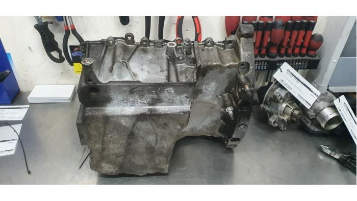 Gebrauchte Ölwanne Ford Focus 3 1.0 Ti-VCT EcoBoost 12V 125 Preis € 25,00 Margenregelung angeboten von De Witte Boerderij AutoMotive