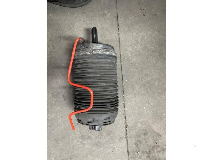 Używane Miech Porsche Macan (95B) 3.0 S Diesel V6 24V Cena € 200,00 Procedura marży oferowane przez De Witte Boerderij AutoMotive