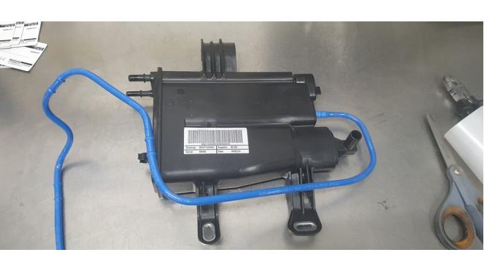 Begagnade Kolfilter Fiat 500 (312) 1.0 Hybrid Pris € 35,00 Marginaltabell erbjuds av De Witte Boerderij AutoMotive