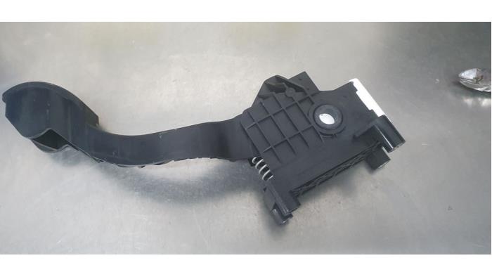 Gaspedalsensor från en Fiat 500 (312) 1.0 Hybrid 2024
