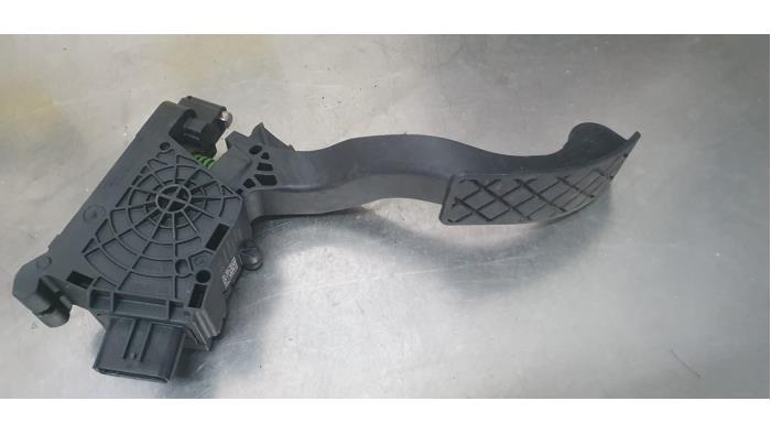 Begagnade Gaspedalsensor Skoda Fabia IV (PJ3) 1.0 TSI 12V Pris € 10,00 Marginaltabell erbjuds av De Witte Boerderij AutoMotive