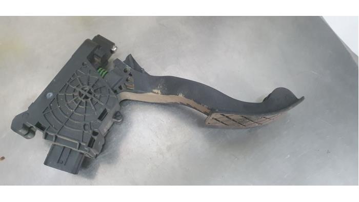 Begagnade Gaspedalsensor Seat Arona (KJX) 1.0 TSI 12V Pris € 10,00 Marginaltabell erbjuds av De Witte Boerderij AutoMotive