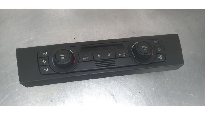 Gebrauchte Climatronic Panel BMW 3 serie (E90) 325i 24V Preis € 50,00 Margenregelung angeboten von De Witte Boerderij AutoMotive