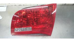 Usados Luz trasera derecha Audi A6 Precio € 25,00 Norma de margen ofrecido por De Witte Boerderij AutoMotive