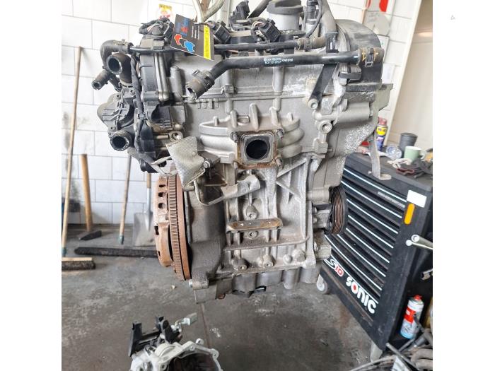 Engine Volkswagen Polo V 1.0 12V BlueMotion Technology - CHYB