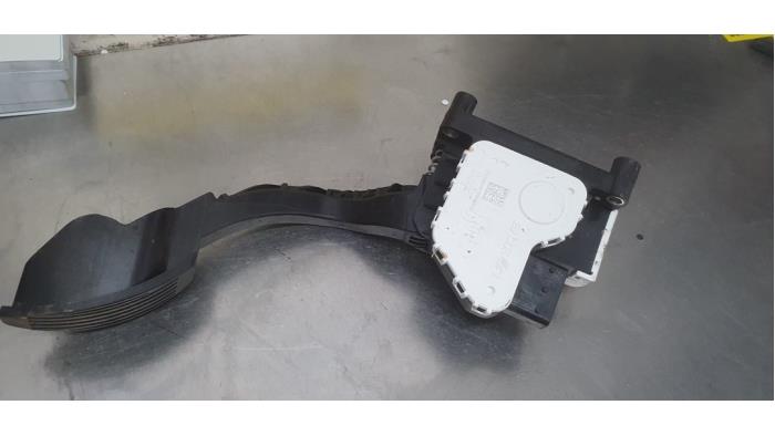 Begagnade Gaspedalsensor Fiat 500 (312) 1.0 Hybrid Pris € 10,00 Marginaltabell erbjuds av De Witte Boerderij AutoMotive