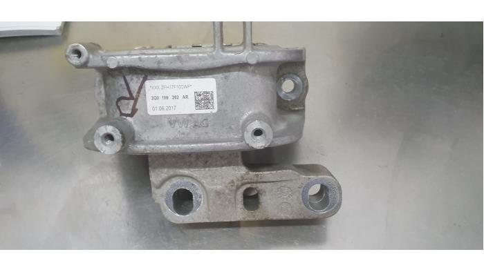 Used Engine mount Seat Ibiza V (KJB) 1.0 TSI 12V Price € 25,00 Margin scheme offered by De Witte Boerderij AutoMotive