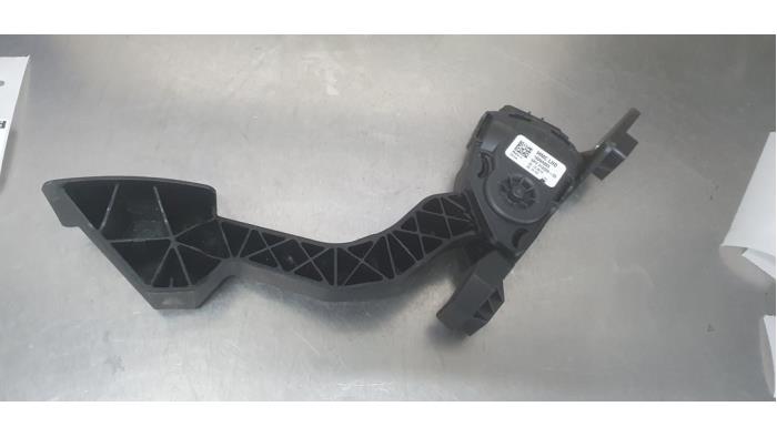 Begagnade Gaspedalsensor Mitsubishi Space Star (A0) 1.2 12V Pris € 10,00 Marginaltabell erbjuds av De Witte Boerderij AutoMotive