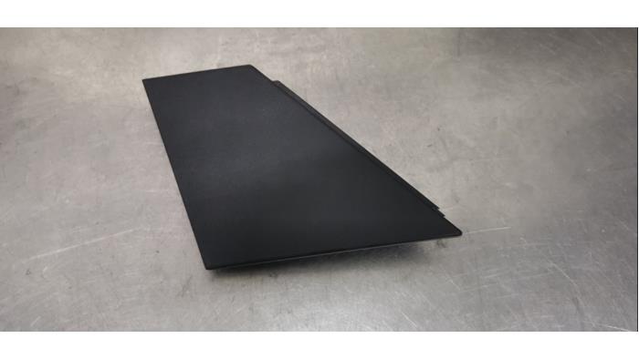 Door glass trim molding – 6F0837637C