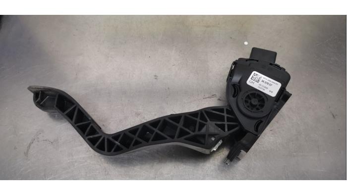 Begagnade Gaspedalsensor Opel Crossland (X) 1.2 Turbo 12V Pris € 15,00 Marginaltabell erbjuds av De Witte Boerderij AutoMotive