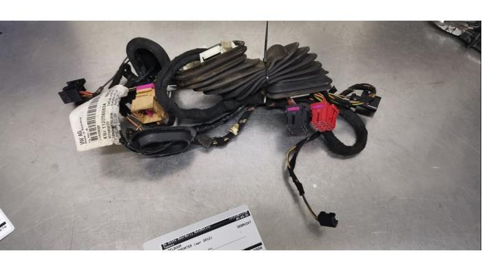 Begagnade Kablage Volkswagen Transporter/Caravelle T5 2.0 TDI DRF Pris € 35,00 Marginaltabell erbjuds av De Witte Boerderij AutoMotive