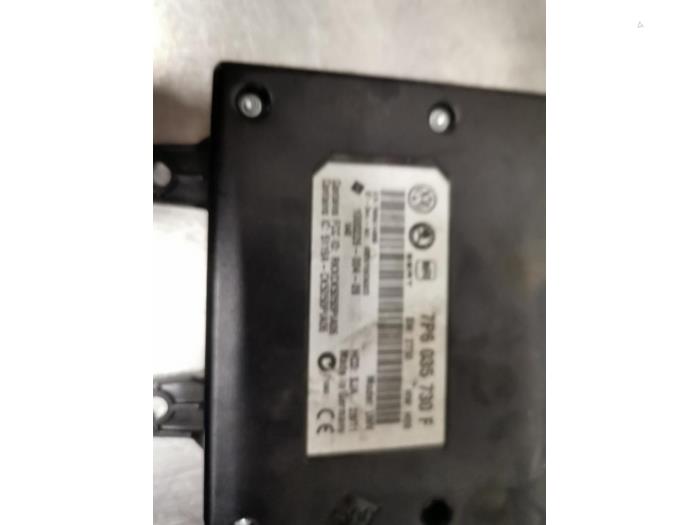 Używane Modul Bluetooth Seat Ibiza IV (6J5) 1.4 TSI 16V FR Cena € 115,00 Procedura marży oferowane przez De Witte Boerderij AutoMotive