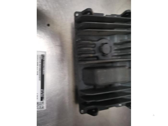 Used Engine management computer Toyota Auris (E18) 1.2 T 16V Price € 150,00 Margin scheme offered by De Witte Boerderij AutoMotive