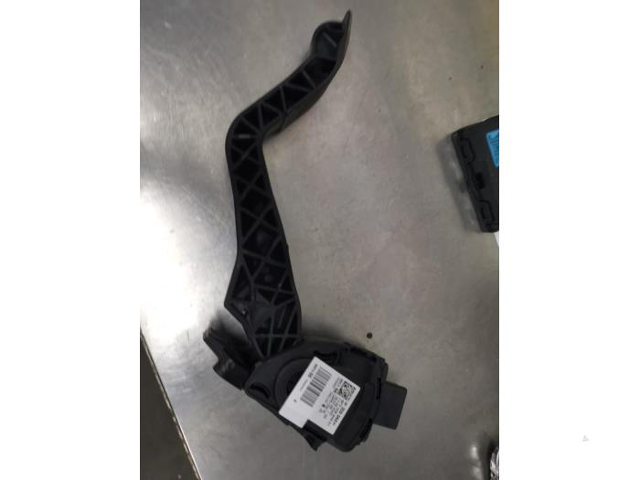 Begagnade Gaspedalsensor Opel Crossland (X) 1.2 Turbo 12V Euro 6 Pris € 10,00 Marginaltabell erbjuds av De Witte Boerderij AutoMotive