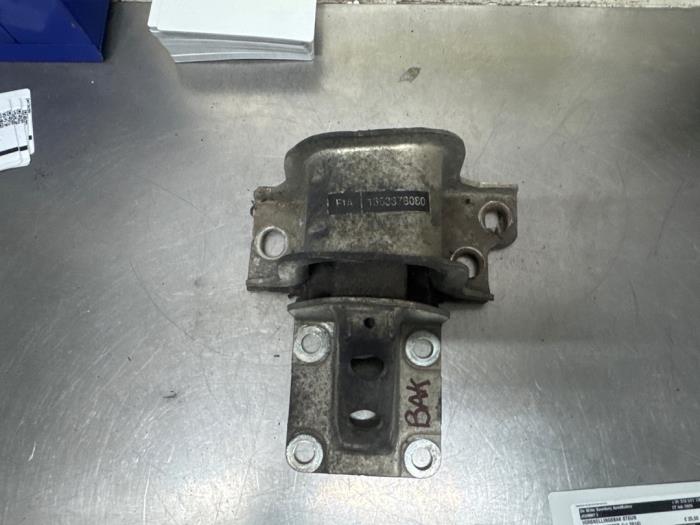 Gebrauchte Getriebe Halterung Citroen Jumper (U9) 2.2 HDi 130 Preis € 25,00 Margenregelung angeboten von De Witte Boerderij AutoMotive