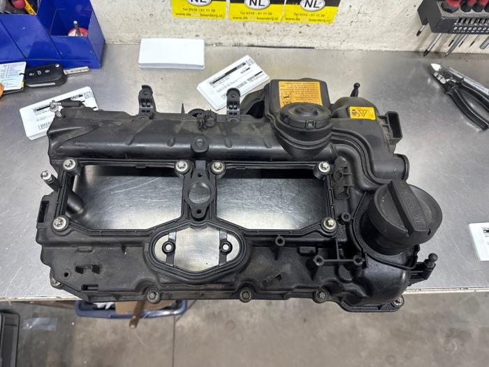 Gebrauchte Ventildeckel BMW 3 serie Gran Turismo (F34) 320i 2.0 16V Preis € 40,00 Margenregelung angeboten von De Witte Boerderij AutoMotive