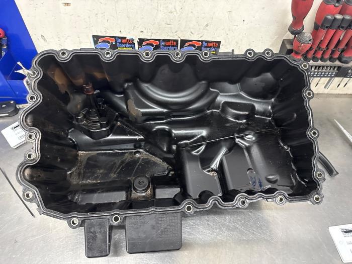 Gebrauchte Ölwanne BMW 3 serie Gran Turismo (F34) 320i 2.0 16V Preis € 49,95 Margenregelung angeboten von De Witte Boerderij AutoMotive