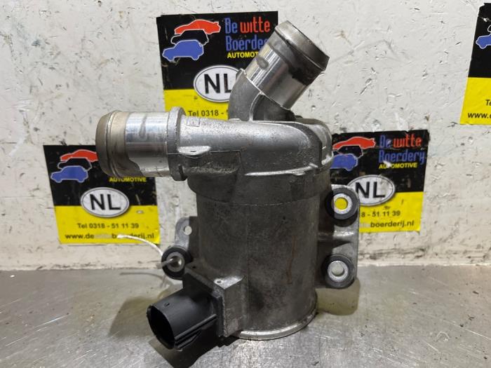 Begagnade Vattenpump Ford Mondeo V 2.0 Hybrid 16V Pris € 175,00 Marginaltabell erbjuds av De Witte Boerderij AutoMotive