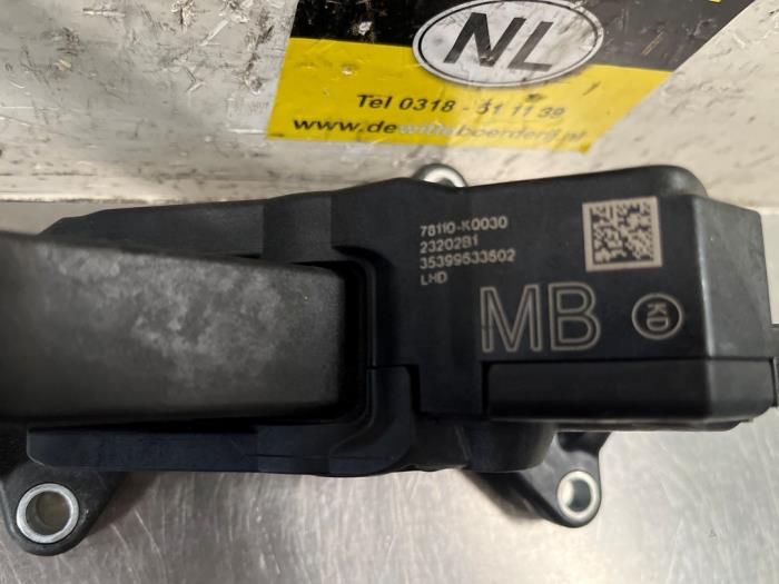 Gaspedalposition Sensor van een Toyota Yaris IV (P21/PA1/PH1) 1.5 12V Hybrid 115 2023