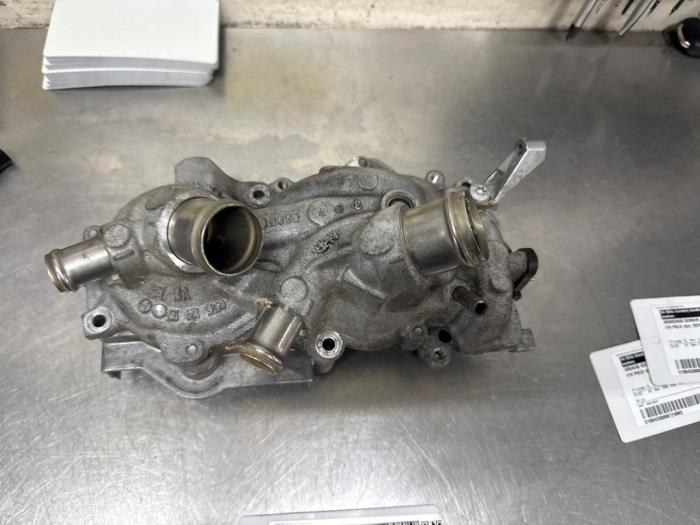 Begagnade Vattenpump Volkswagen Polo VI (AW1) 1.0 TSI 12V Pris € 45,00 Marginaltabell erbjuds av De Witte Boerderij AutoMotive