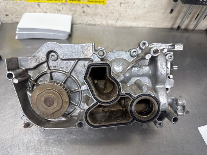 Pompe à eau d'un Volkswagen Polo VI (AW1) 1.0 TSI 12V 2024