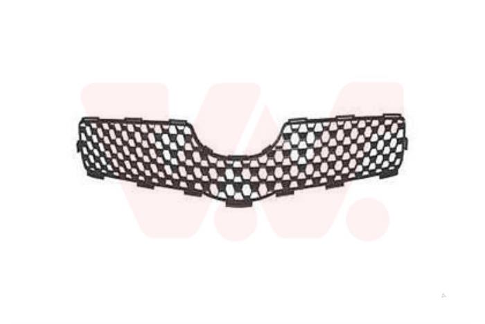 Nowe Grill Toyota Yaris II (P9) Cena € 11,19 Z VAT oferowane przez De Witte Boerderij AutoMotive