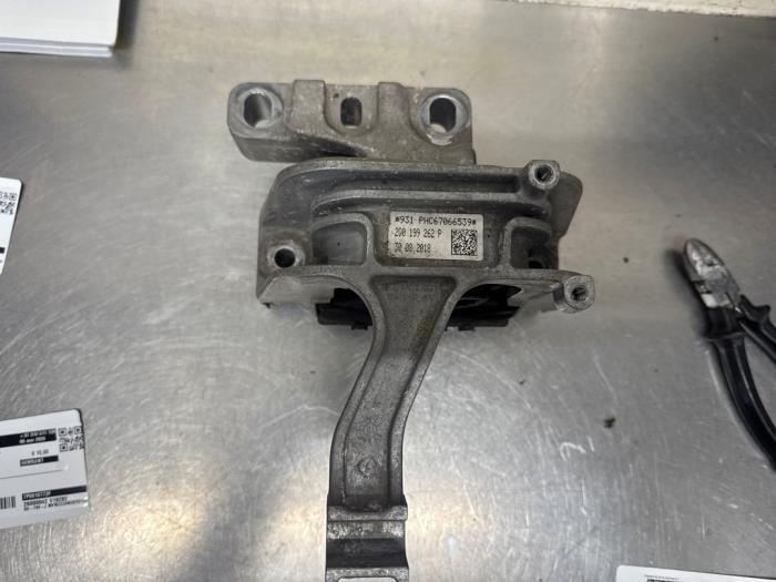 Used Engine mount Volkswagen Polo VI (AW1) Price € 35,00 Margin scheme offered by De Witte Boerderij AutoMotive