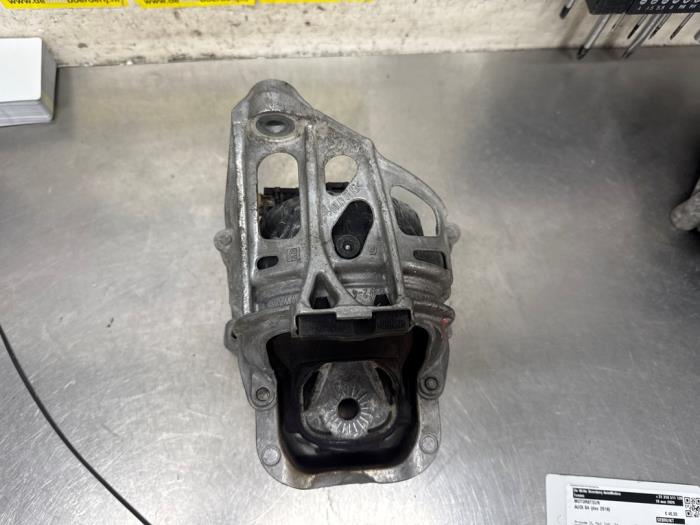 Used Engine mount Audi S4 Avant (B9) 3.0 TFSI V6 24V Price € 45,00 Margin scheme offered by De Witte Boerderij AutoMotive